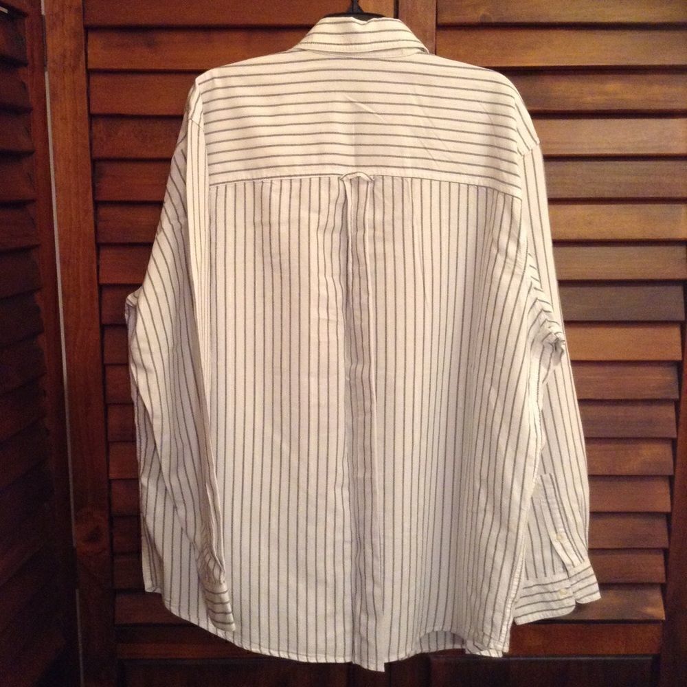 Chaps Long Sleeve Button Down Sh… - Picture 3 of 3